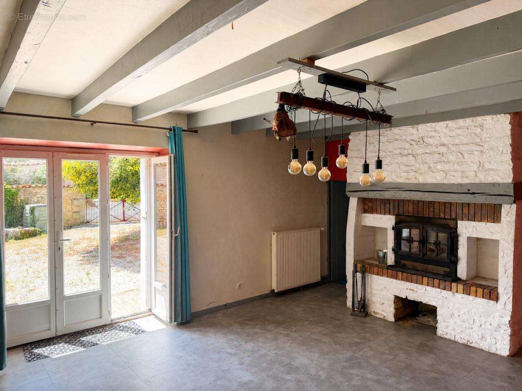 Maison 110 m2   4 chambres   Grange attenante - photo 2