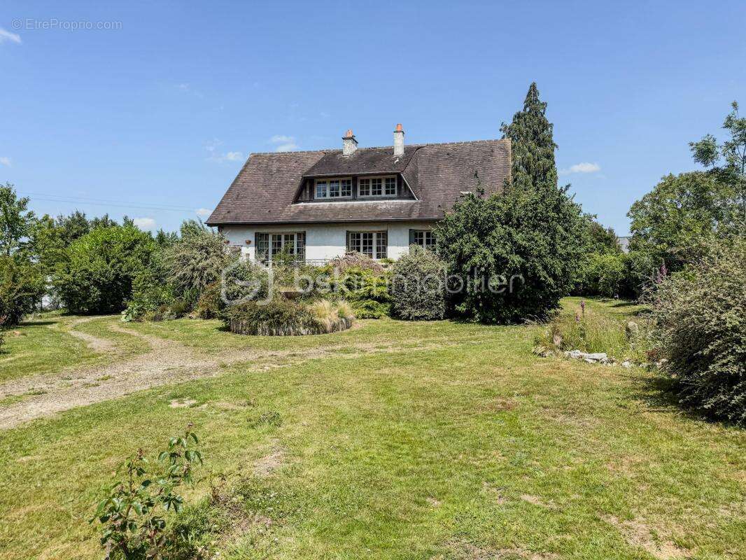 Maison à PONT-L'EVEQUE