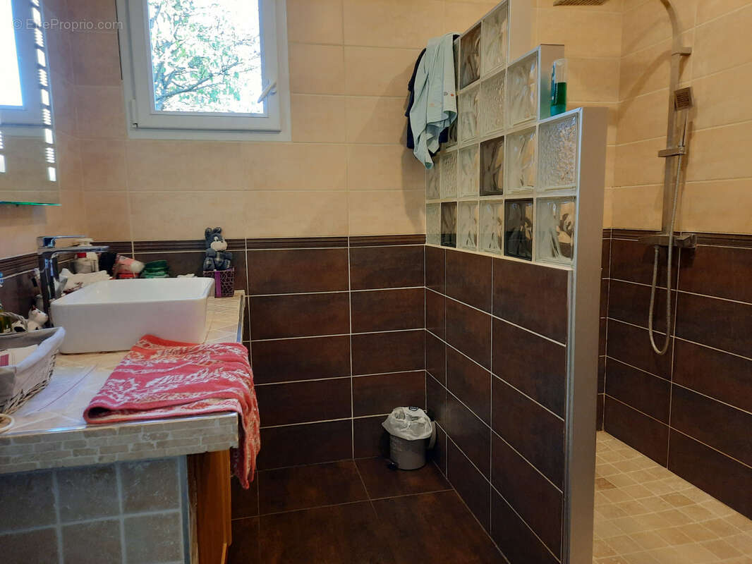 Maison à SANDARVILLE