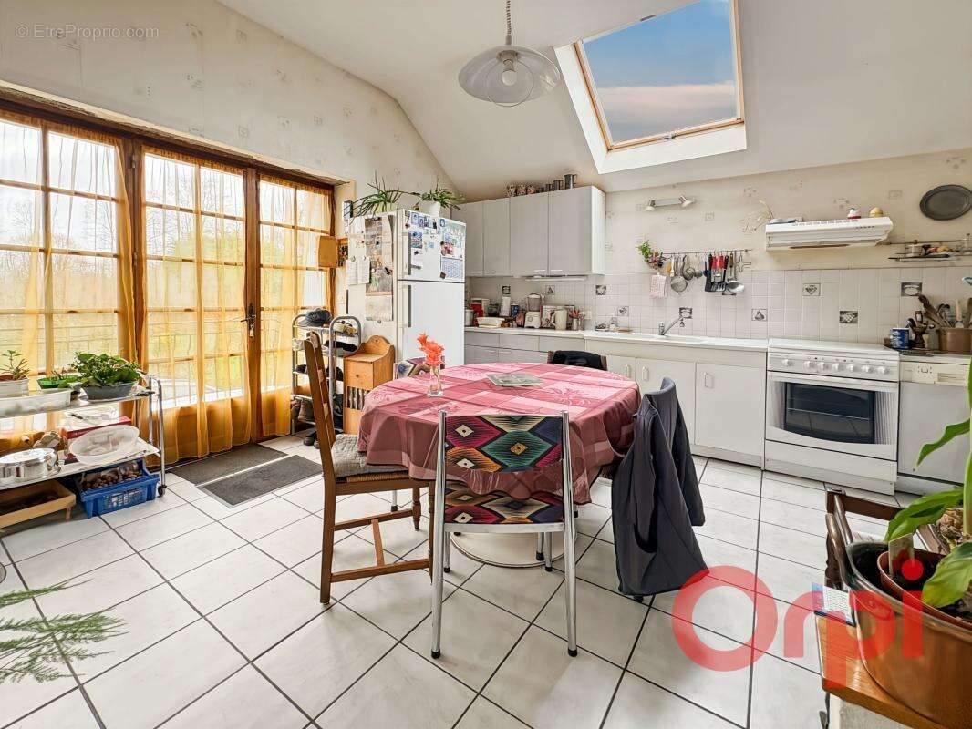 Maison à CHARENTON-DU-CHER