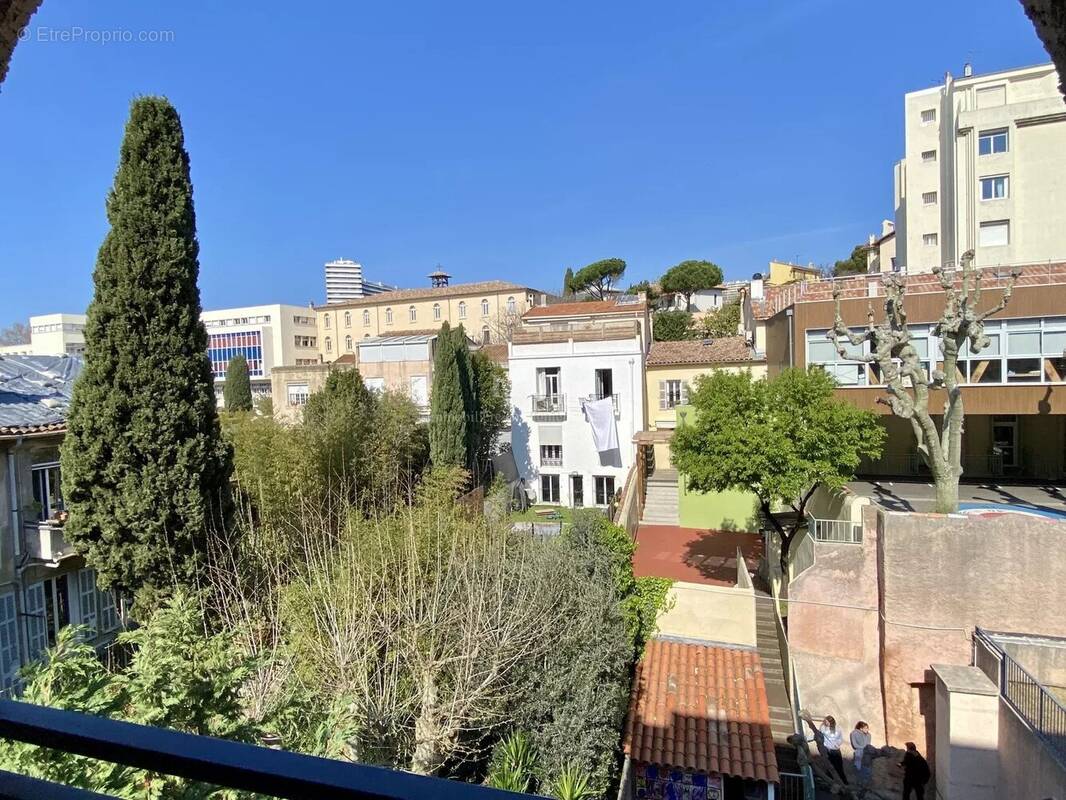 Appartement à MARSEILLE-8E