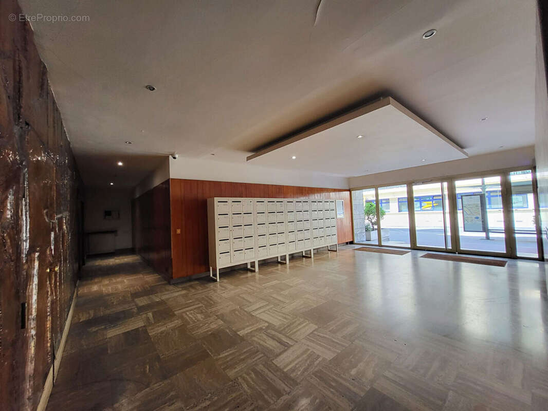 Studio de 20m²  + Balcon 75015 Paris - photo 7
