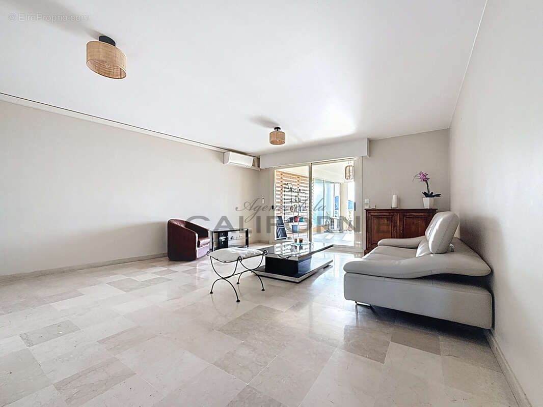 Appartement à LE CANNET