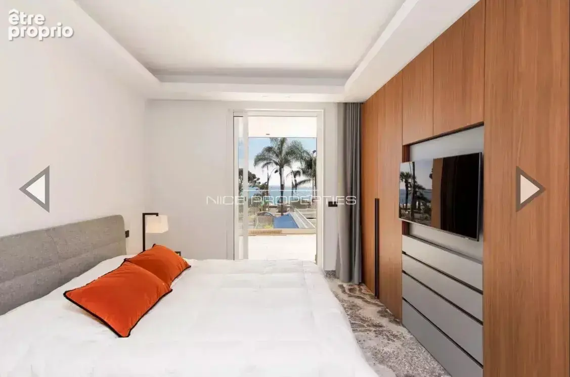 Cannes, appartement de 220 m² avec terrasse de 110 m² et garage sur le Croisette - photo 8
