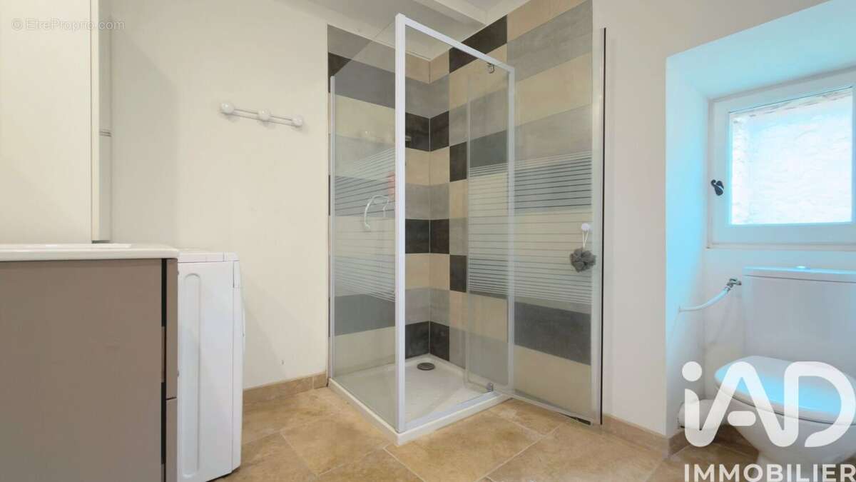 Maison 37 m² à Vitrolles-En-Luberon  - photo 7
