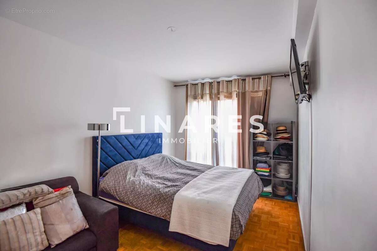Appartement à MARSEILLE-4E