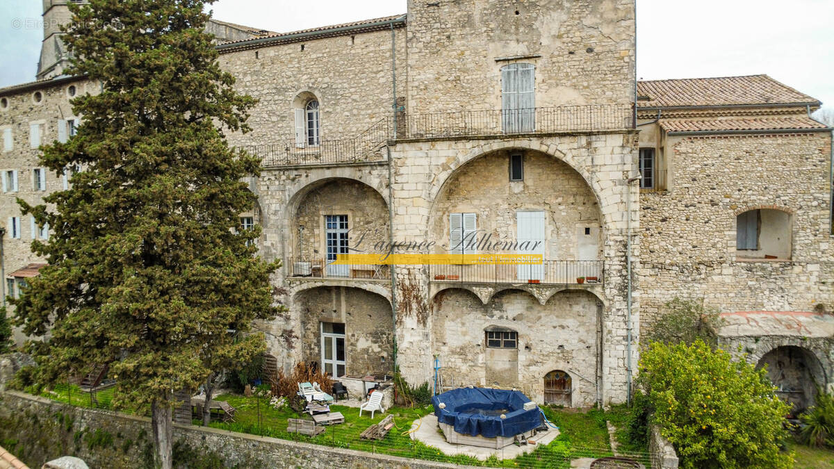 Maison à VIVIERS