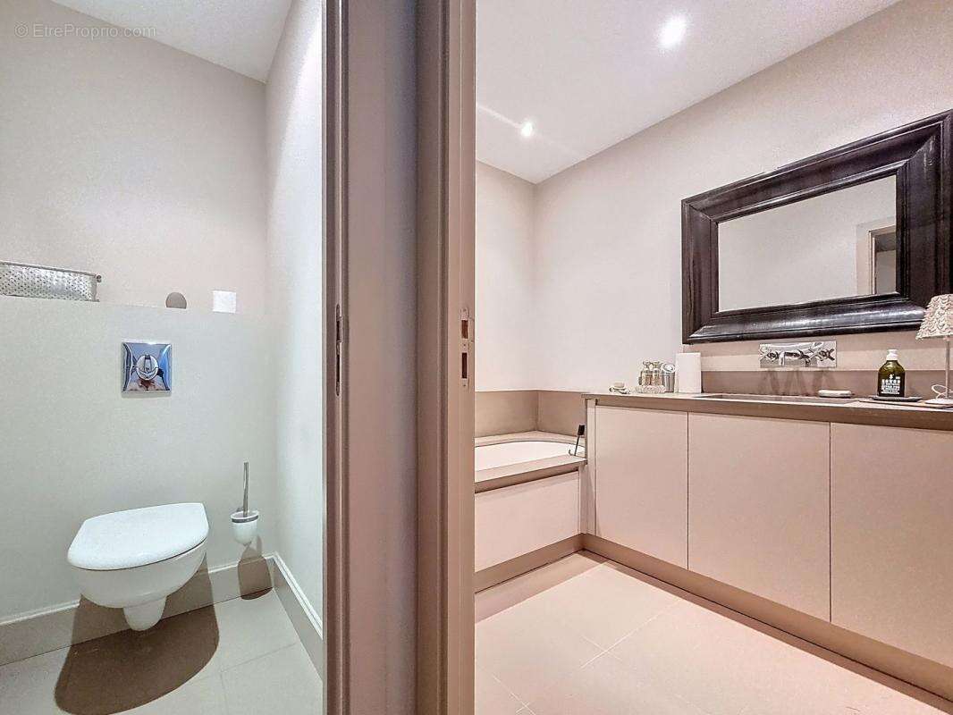 Appartement à LE CANNET