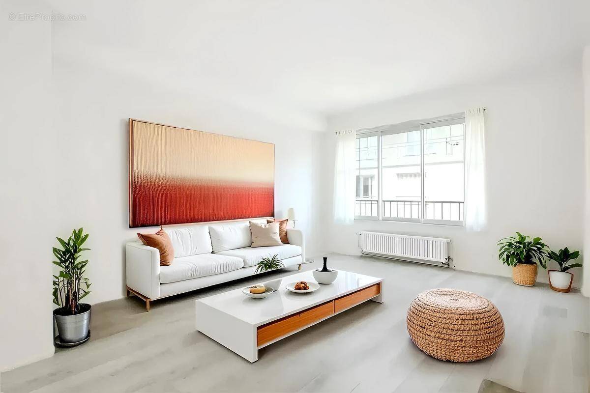 Appartement à PARIS-18E