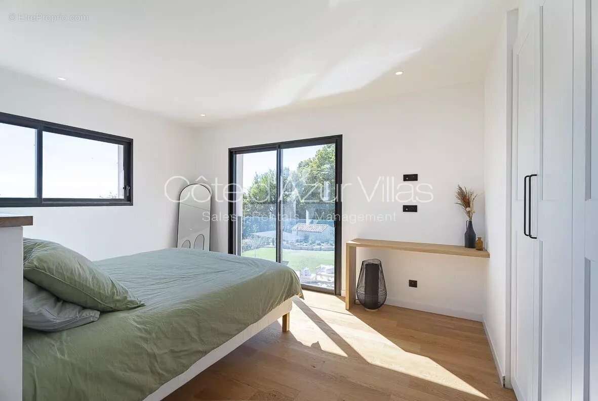 Maison à TOURRETTES-SUR-LOUP