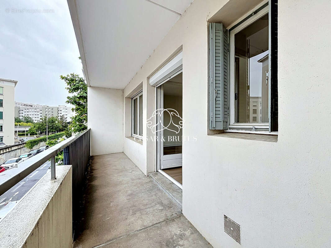 Appartement à LYON-8E