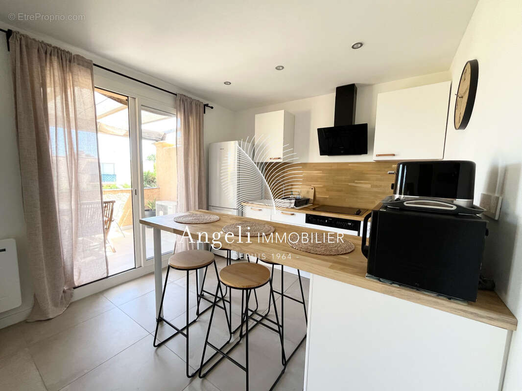 Appartement à FREJUS
