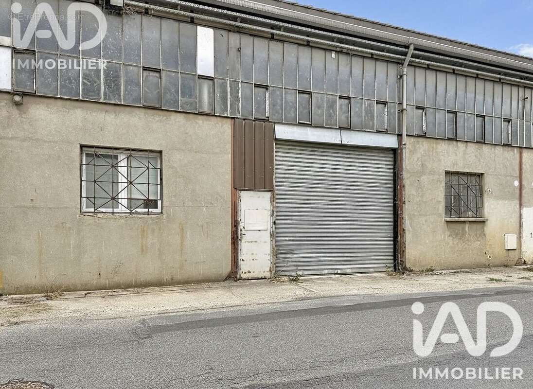 Commerce 575 m² à Pommeuse  - photo 9
