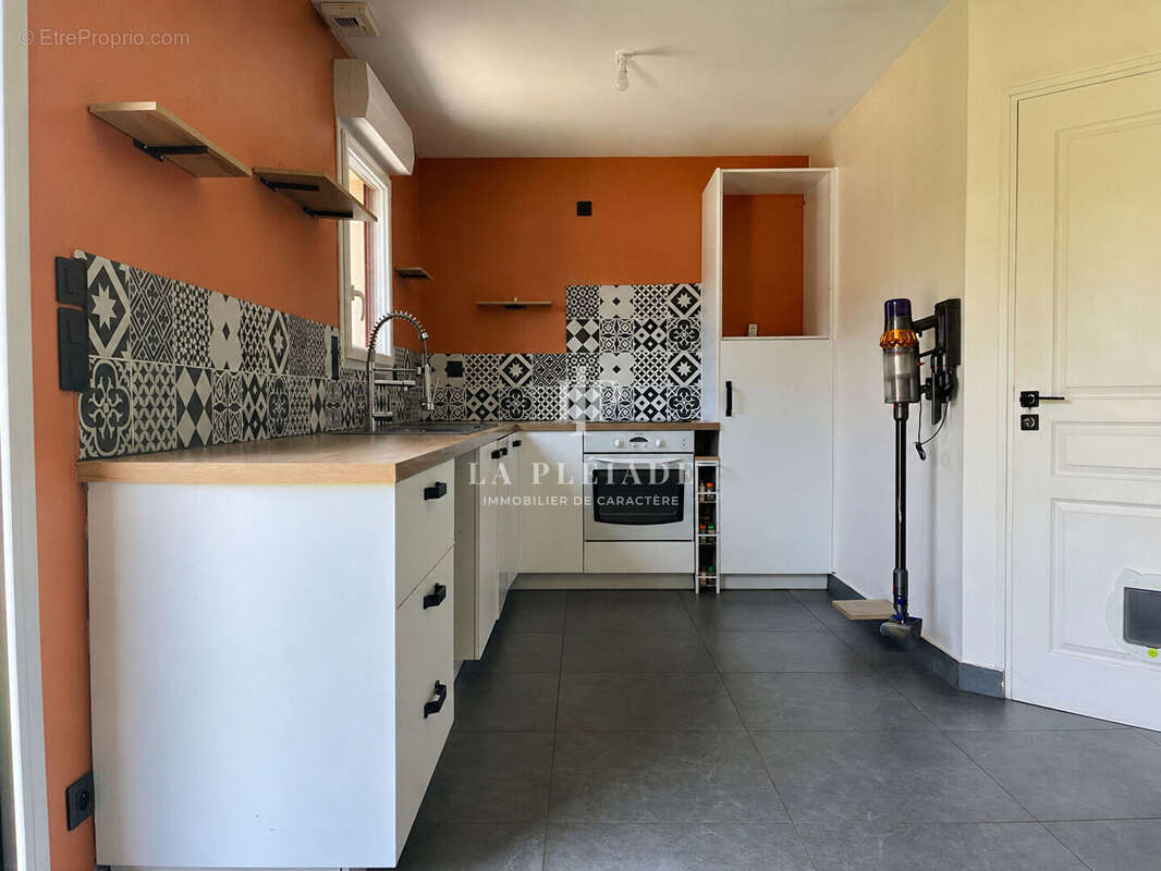 Maison contemporaine de plain-pied avec combles aménageables - photo 6