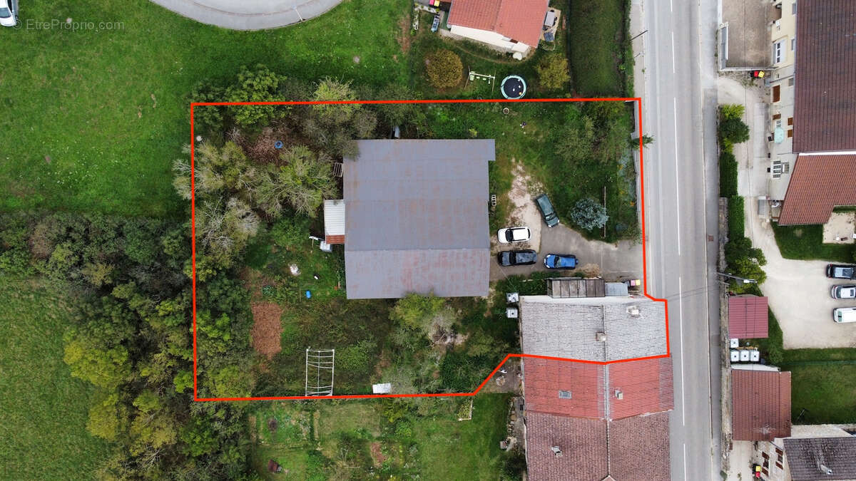 Maison à GEOVREISSIAT