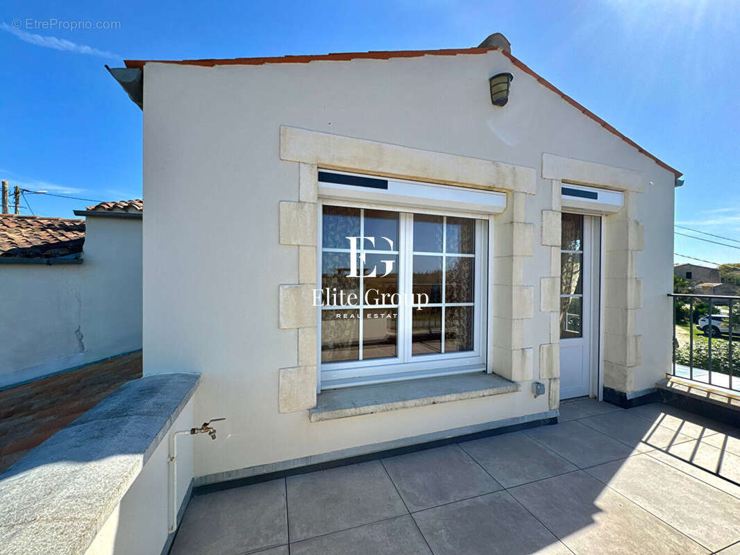 Maison à SAINT-NAZAIRE-SUR-CHARENTE