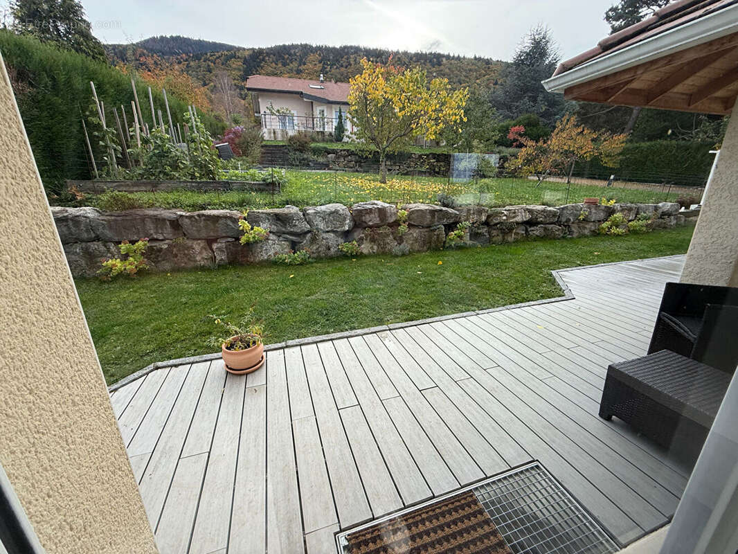 Maison à SAINT-CERGUES