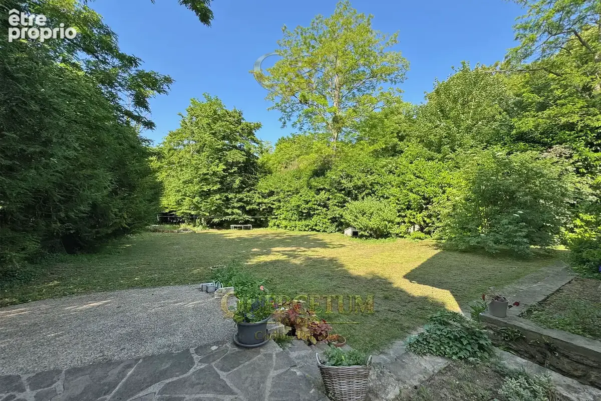 'FRENE LIBRE' : Maison individuelle 165 m2 avec 2 pièces 51 m2 accolé - terrain 2000 m2 - MAULE - photo 3