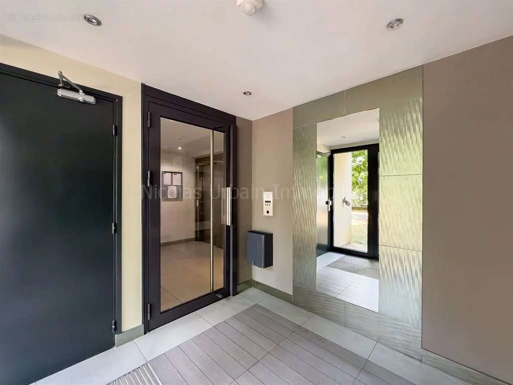 Centre-ville / mairie d’aubervilliers - appartement de 2 pièces - photo 12