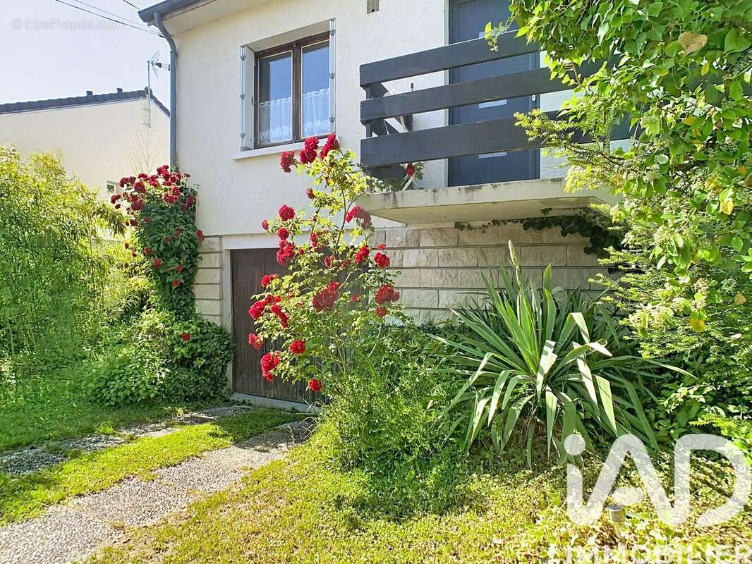 Photo 2 - Maison à FERE-CHAMPENOISE