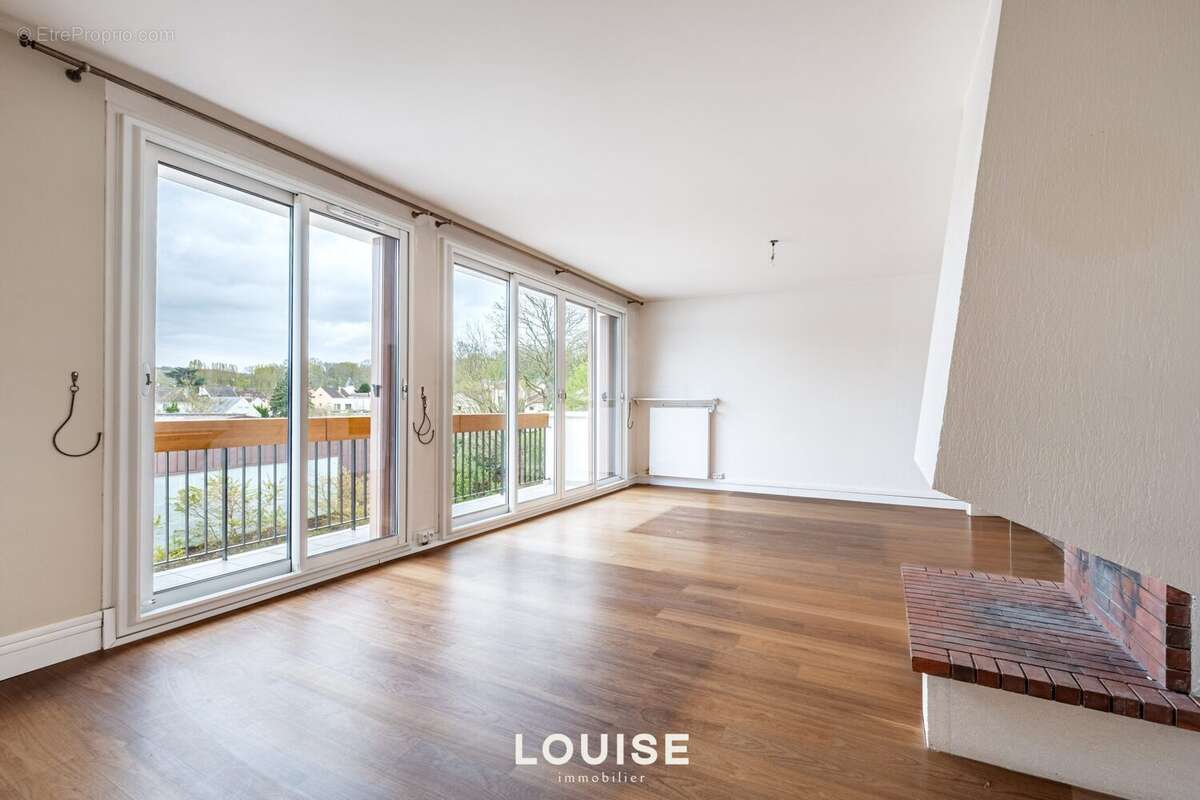 Appartement à CHAVILLE
