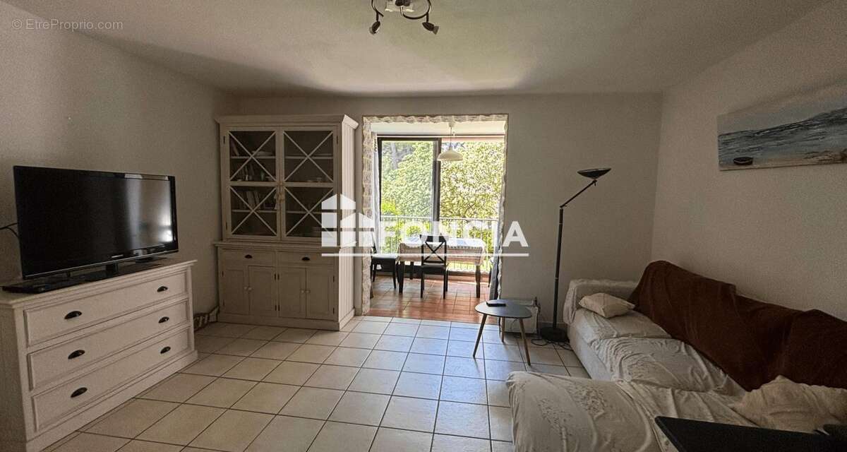 Appartement à SIX-FOURS-LES-PLAGES