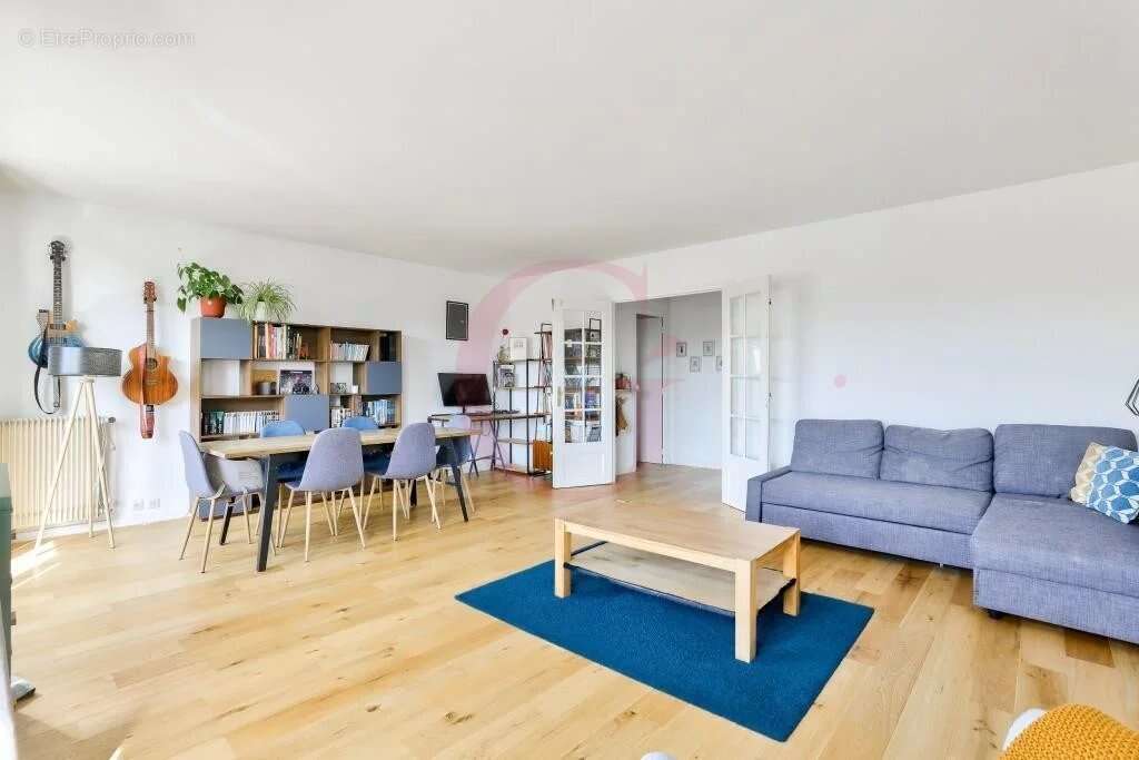 Appartement à BOURG-LA-REINE