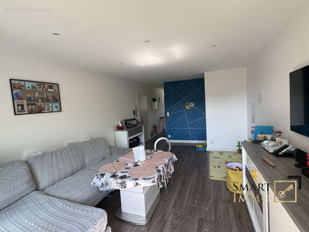 Appartement à VILLENEUVE-LOUBET