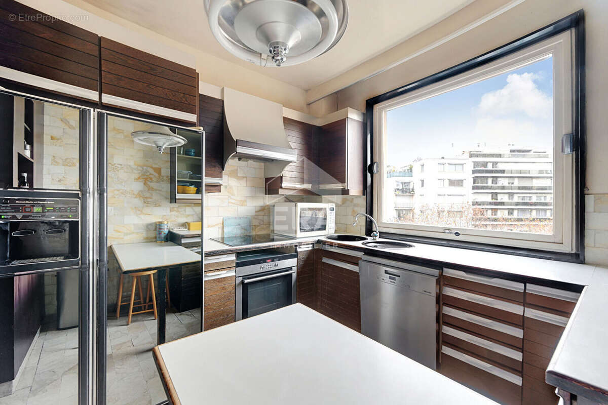Appartement à PARIS-12E