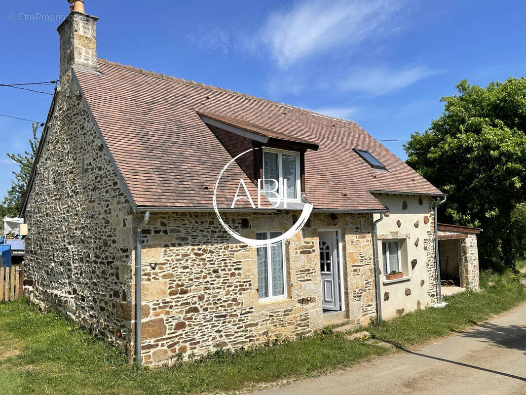 Maison à LA CHAPELLE-D&#039;ANDAINE