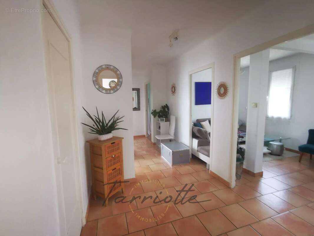 Maison à MONTELIMAR