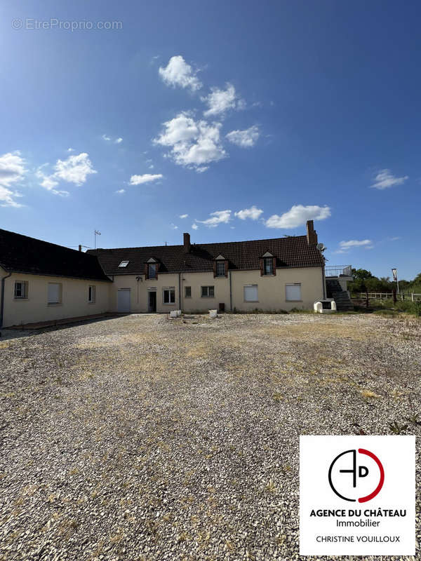 Maison à SAINT-BENOIT-SUR-LOIRE