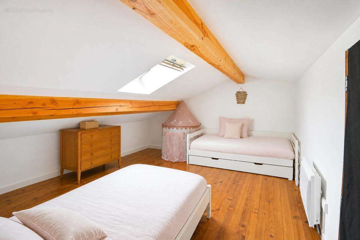 Maison de 7 pièces de 220 m² situé au Martinet - photo 19