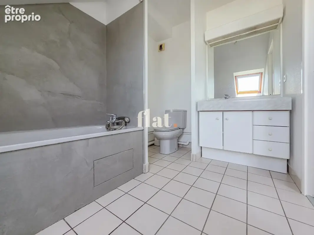 Appartement T2 en duplex  53 quai MAGELLAN 44200 NANTES - Quartier CHU/ GARE SUD - 51,02m2 carrez. 57,2 m2 au - photo 11