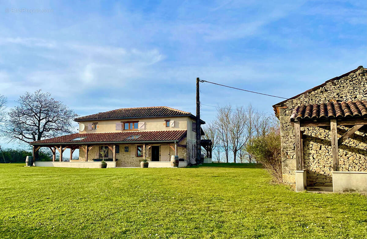 Maison à PUY-L'EVEQUE