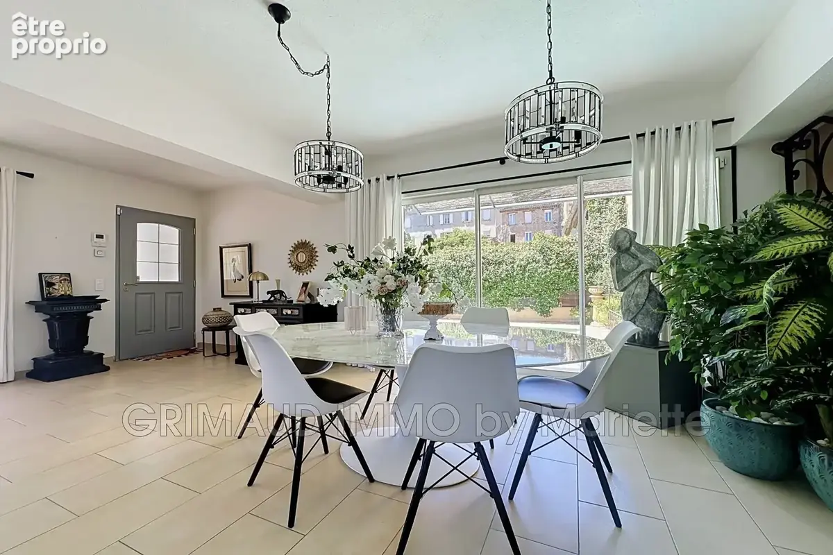 Maison 10 pièces 300 m² à vendre à La Garde-Freinet (83680) - photo 9