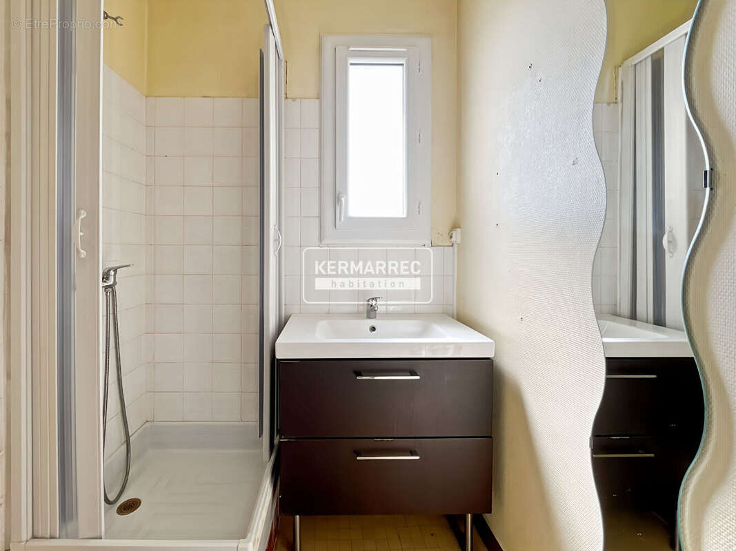 Appartement t3 - 2 chambres - balcon - ascenseur - parking - expose ouest - photo 9
