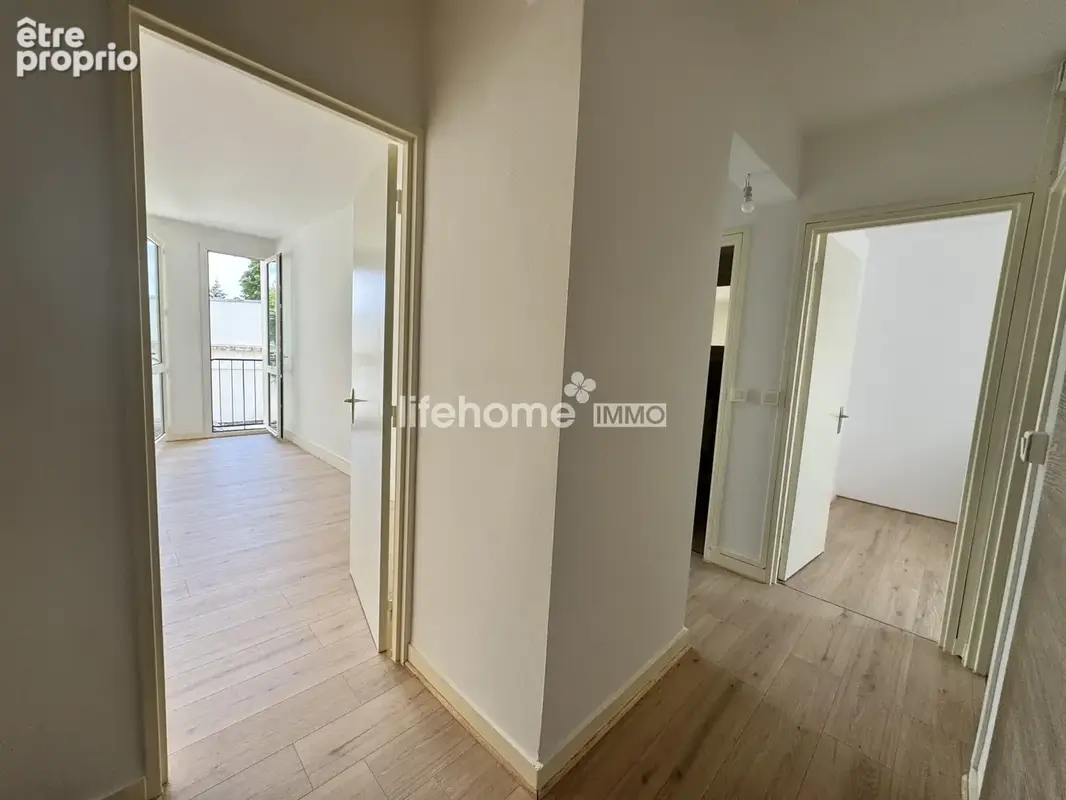 Appartement 63 m² à Chateauroux  - photo 2