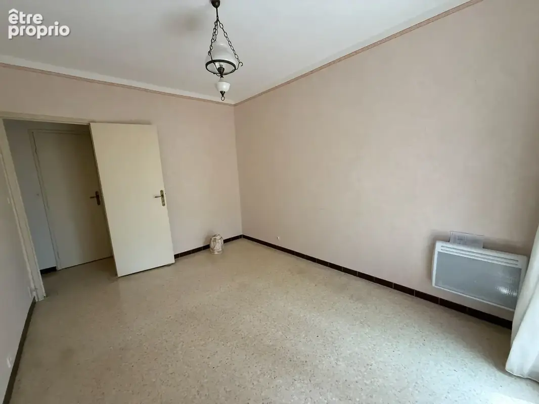Maison de plain pied  avec piscine sur 2420 m2 de terrain arbore - photo 21