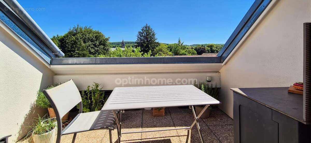 25230 seloncourt – appartement t3 – 2 chambres – terrasse - garage - dpe c - lumineux - photo 2