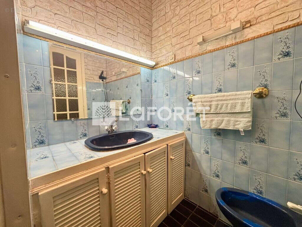 Appartement à MARSEILLE-2E
