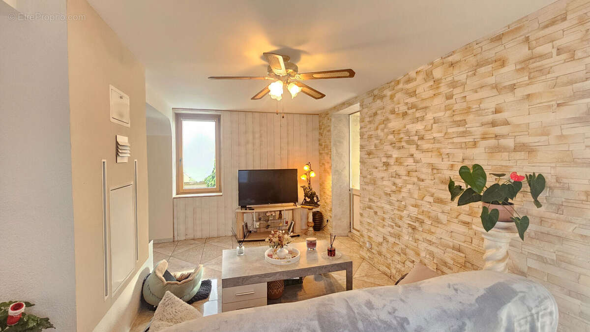 Maison à SAINT-MALO-DE-GUERSAC