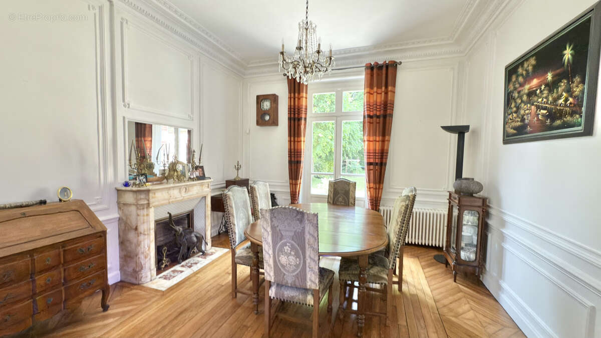 Maison à DEUIL-LA-BARRE