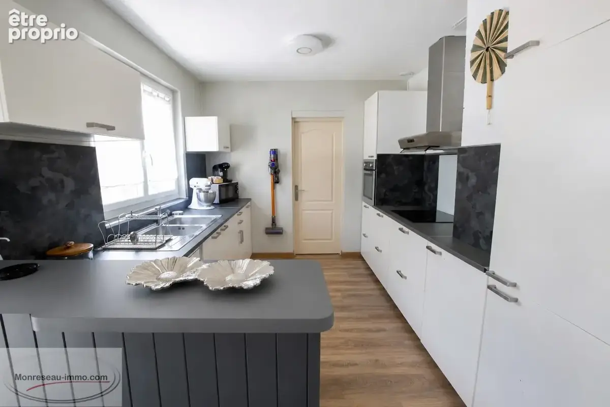 Maison 8 pièces 162 m² à vendre à Cluny (71250) - photo 4