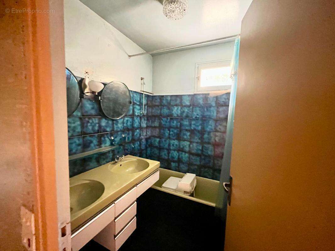 Maison à AUVERS-SUR-OISE