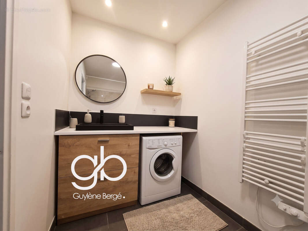 Appartement à CASTELNAU-LE-LEZ