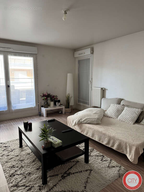 Appartement à SAINT-OUEN-L'AUMONE