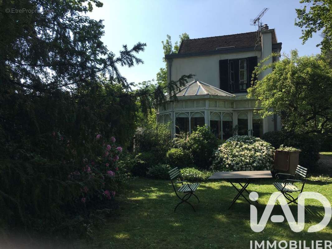 Photo 2 - Maison à VAUCRESSON