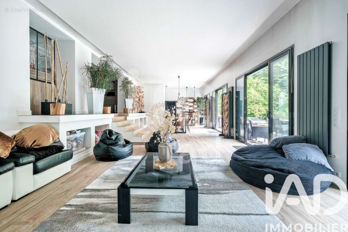 Photo 9 - Maison à LAMORLAYE