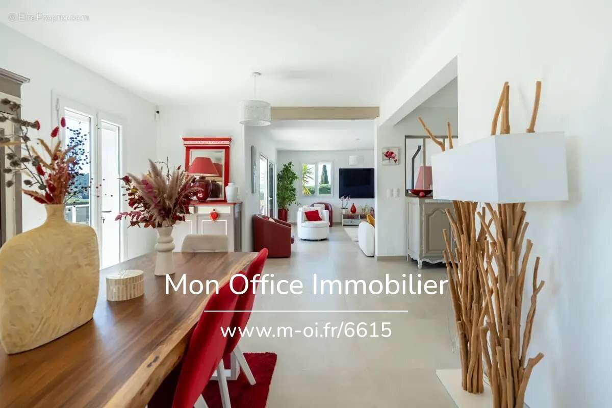 Maison à SAUSSET-LES-PINS